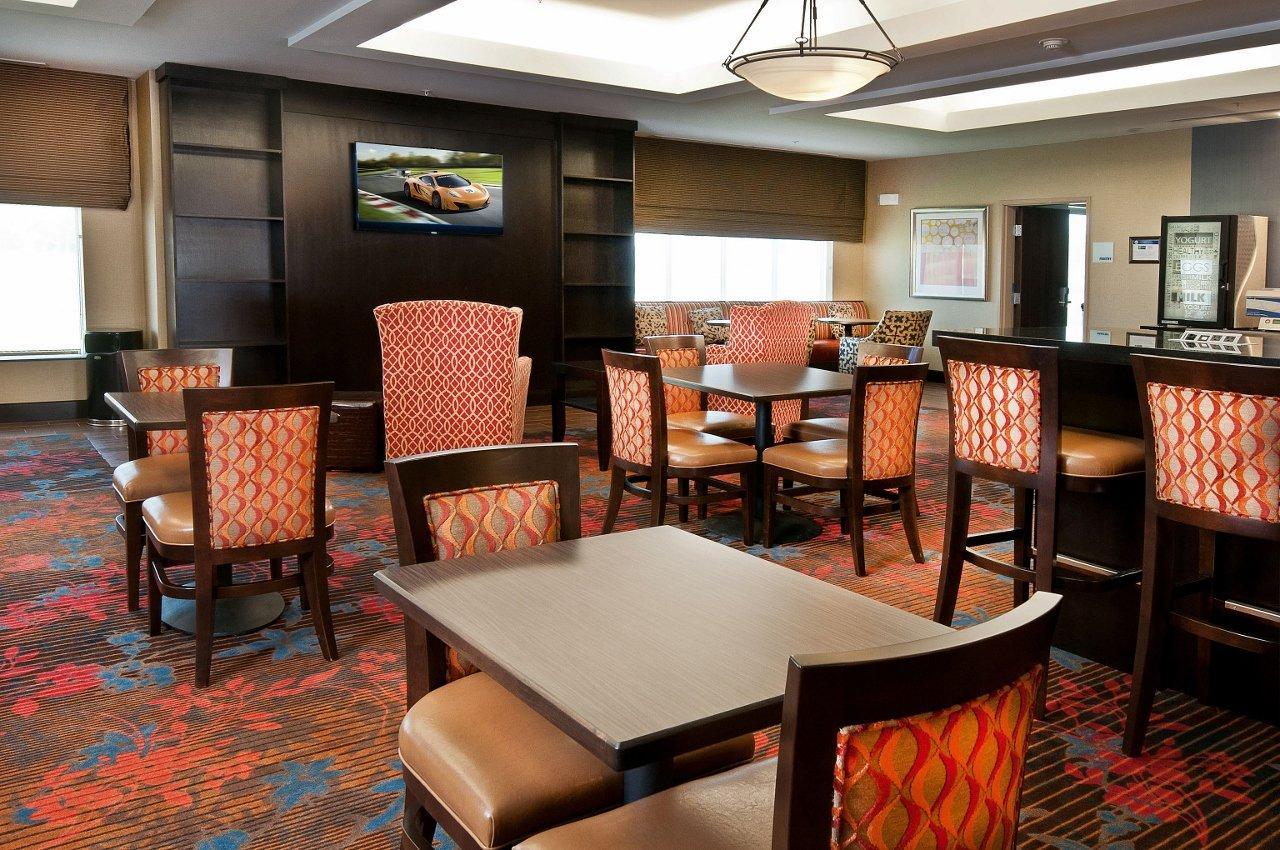 Holiday Inn Express Hotel And Suites Pearsall By Ihg Екстериор снимка